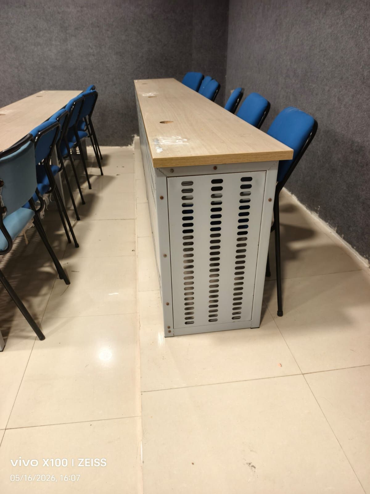 Training tables & chairs